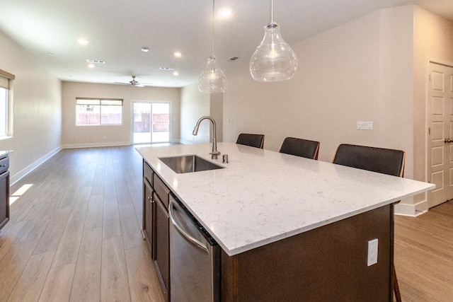 153 N Bliss Ave, Fresno, CA 93727 - kitchen with dishwasher, light wood-type flooring, a kitchen island with sink, ceiling fan, and recessed lighting