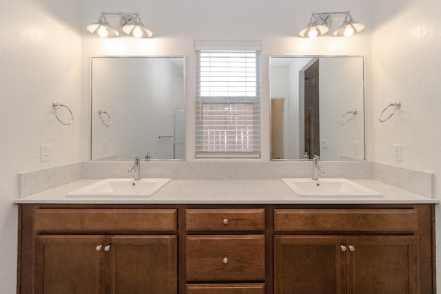 153 N Bliss Ave, Fresno, CA 93727 - full bath featuring double vanity