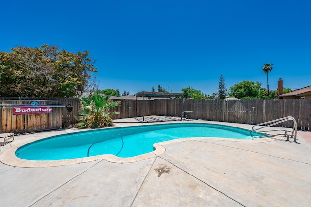 6052 N Spalding Ave, Fresno, CA 93710 - view of pool featuring a fenced backyard and a patio area