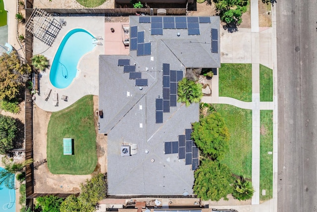 6052 N Spalding Ave, Fresno, CA 93710 - bird's eye view of a pool