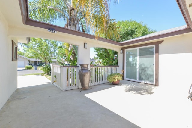 4879 E San Gabriel Ave, Fresno, CA 93726 - view of patio / terrace
