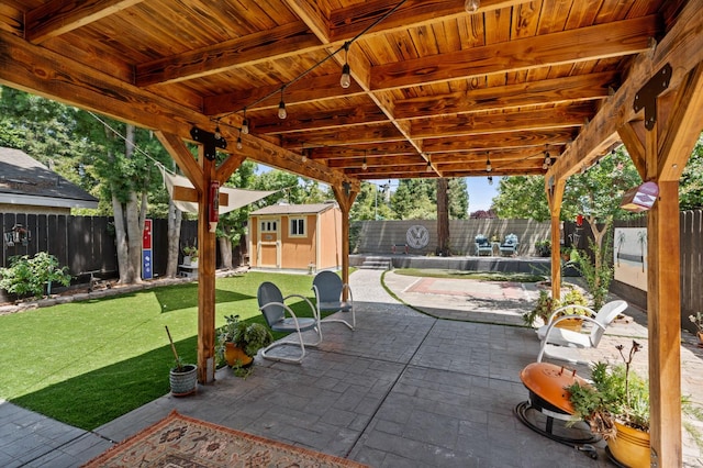9938 N Canyon Creek Ln, Fresno, CA 93730 - fenced backyard with a shed and a patio