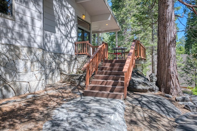 41798 Saddleback Rd, Shaver Lake, CA 93664 - deck with stairs