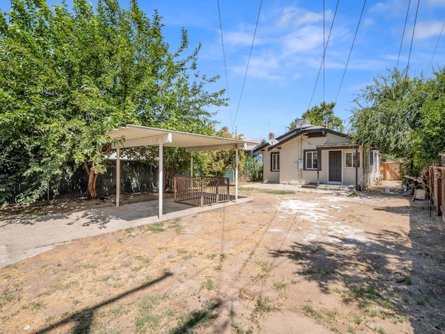 3644 E Illinois Ave, Fresno, CA 93702 - view of yard with a detached carport