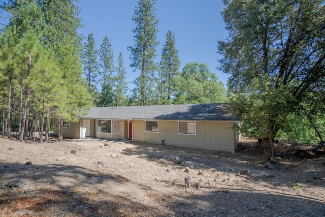 38475 Sierra Lakes Dr, Oakhurst, CA 93644 - view of front of home