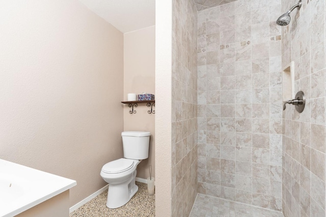 4760 N Rowell Ave, Fresno, CA 93726 - full bath with tiled shower and vanity