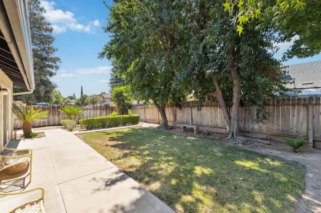 1059 E Fallbrook Ave, Fresno, CA 93720 - fenced backyard featuring a patio