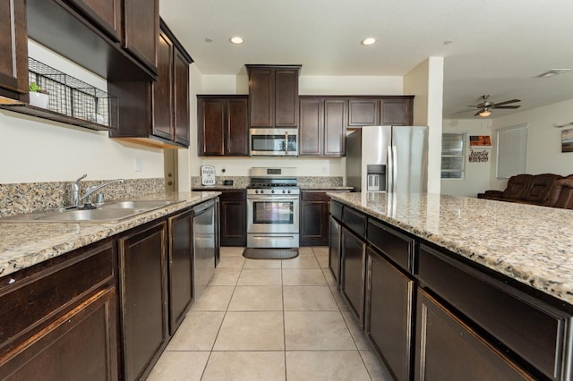 641 S Laguna St, Visalia, CA 93292 - photo 8