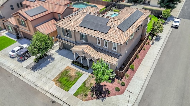 2076 Chennault Ave, Clovis, CA 93611 - view of subject property featuring a pool area