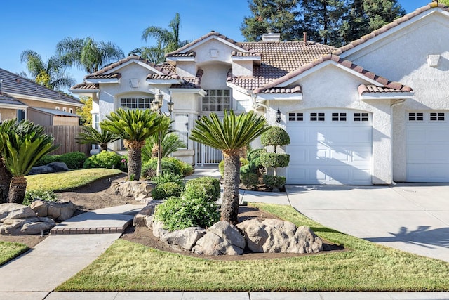 5667 W Bluff Ave, Fresno, CA 93722 - photo 2