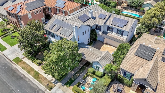 2143 Everglade Ave, Clovis, CA 93619 - aerial view of residential area featuring a pool