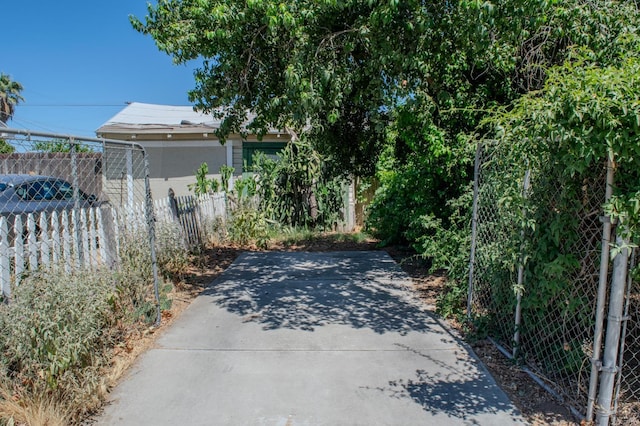1439 S 4 Th St, Fresno, CA 93702 - view of patio
