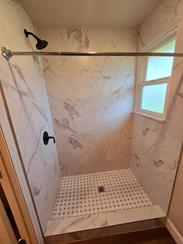 525 N Crenshaw, Visalia, CA 93291 - full bathroom with a marble finish shower