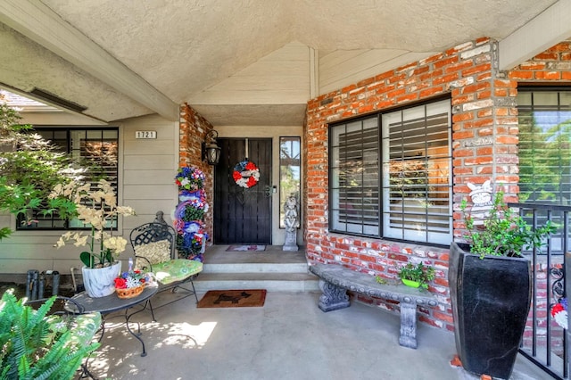 1721 W Wrenwood Ave, Fresno, CA 93711 - view of exterior entry featuring a porch