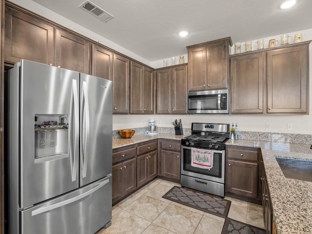 3208 N Rova Ct, Visalia, CA 93291 - photo 13