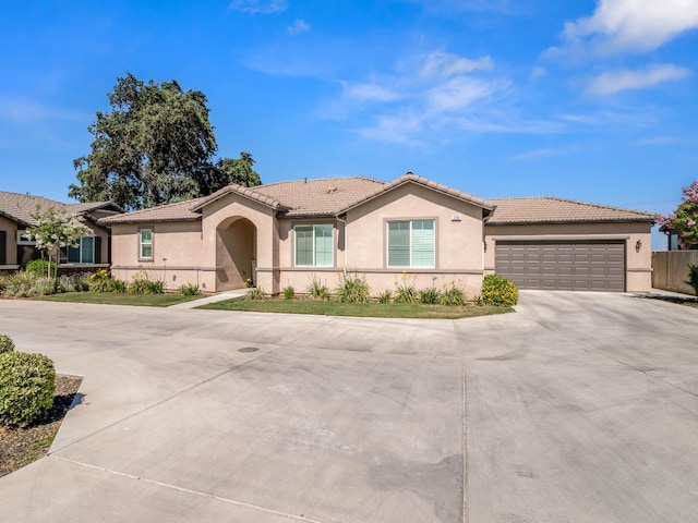 3208 N Rova Ct, Visalia, CA 93291 - photo 1