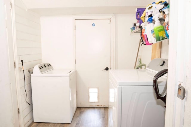 1413 W Fountain Way, Fresno, CA 93705 - laundry room featuring washer and clothes dryer and light wood-style flooring