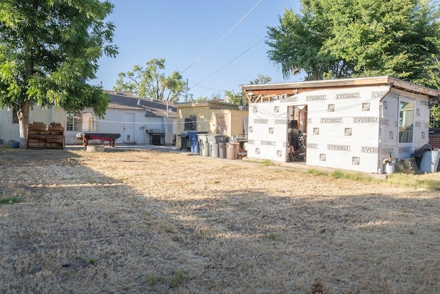 1413 W Fountain Way, Fresno, CA 93705 - back of property