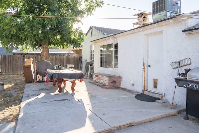 1413 W Fountain Way, Fresno, CA 93705 - view of patio with grilling area