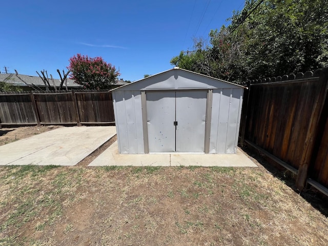 4308 N Cedar Ave, Fresno, CA 93726 - view of shed with a fenced backyard