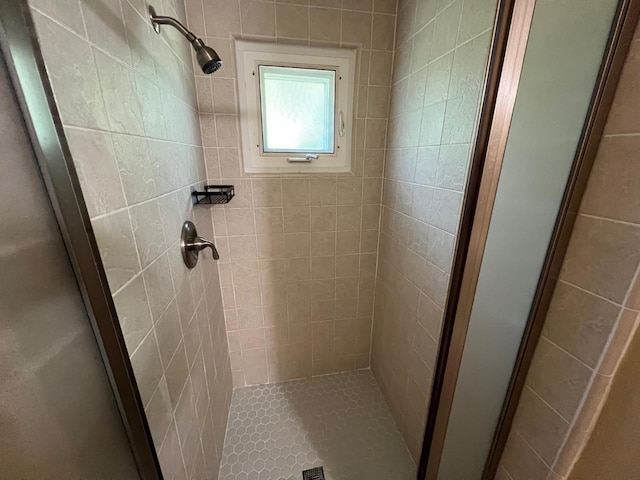 4308 N Cedar Ave, Fresno, CA 93726 - bathroom with a stall shower