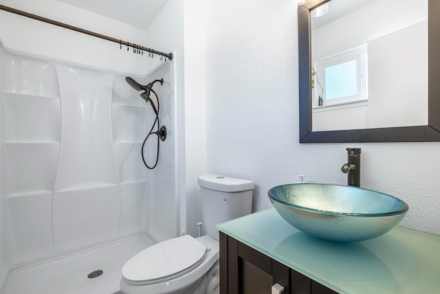 3318 Stanford Ave, Clovis, CA 93611 - full bath with a shower and vanity