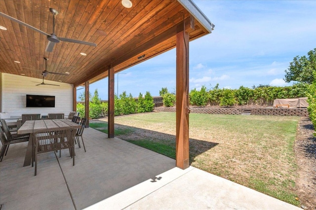 859 Windmill Ave, Clovis, CA 93619 - view of patio / terrace featuring a ceiling fan and outdoor dining space