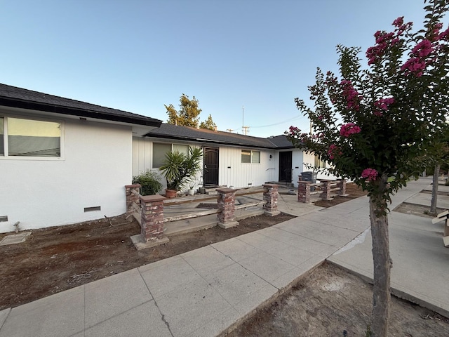 1205 F St, Reedley, CA 93654 - view of front facade featuring roof with shingles