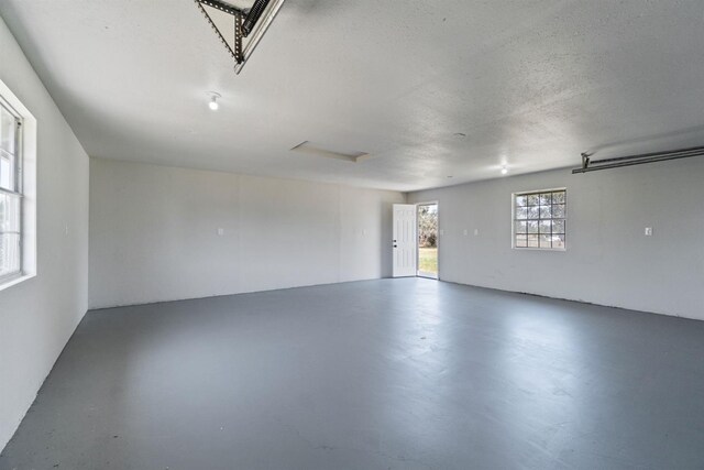 19730 Brightwood Rd, Madera, CA 93638 - view of garage