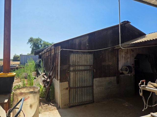 5525 S Fig Ave, Fresno, CA 93706 - view of horse barn