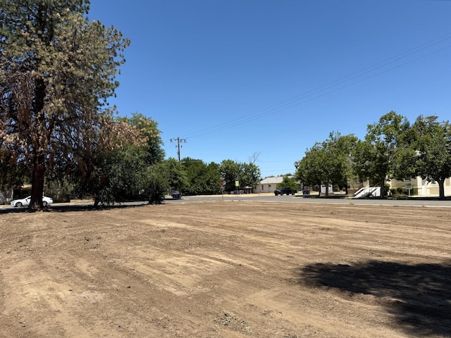 255 N 6th St, Chowchilla, CA 93610