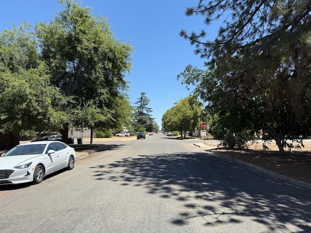 255 N 6th St, Chowchilla, CA 93610
