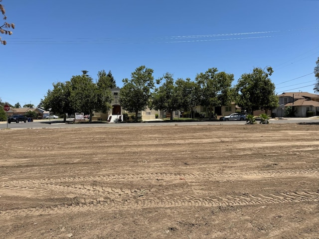 255 N 6th St, Chowchilla, CA 93610
