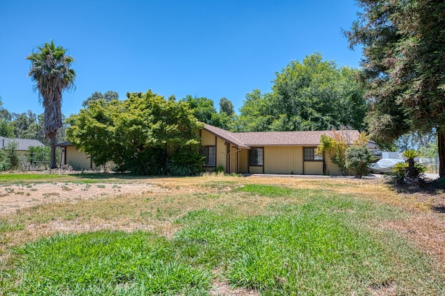 7815 N Sanders Ave, Clovis, CA 93619 - view of yard