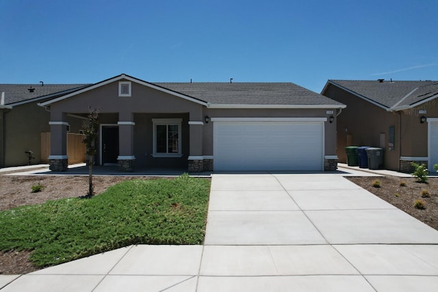 1109 E Orange St, Avenal, CA 93204 - photo 1