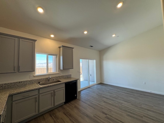 1124 E Orange St, Avenal, CA 93204 - photo 11