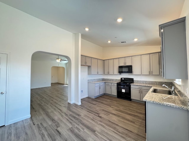 1124 E Orange St, Avenal, CA 93204 - photo 3