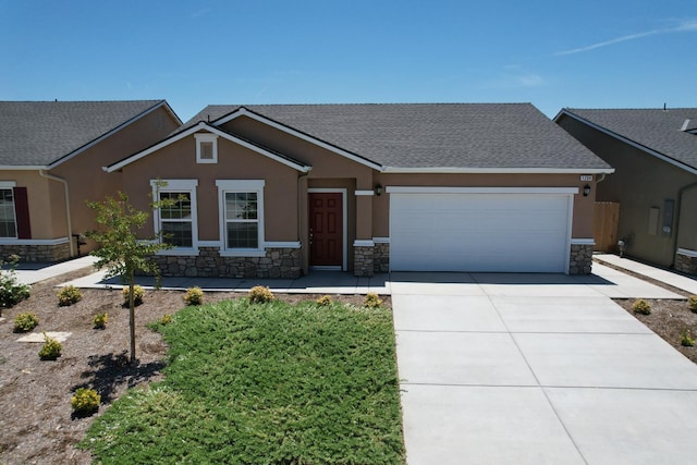 1128 E Orange St, Avenal, CA 93204 - photo 1