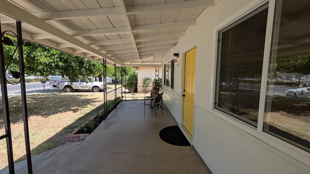1405 N Lake St, Madera, CA 93638 - view of patio / terrace