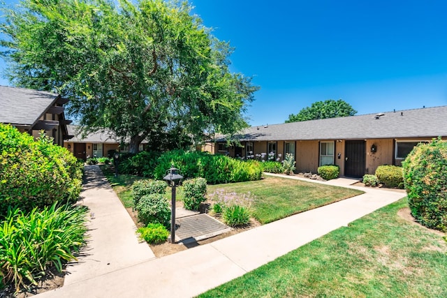 4909 N 7th St Unit S, Fresno, CA 93726 - view of property's community with a lawn