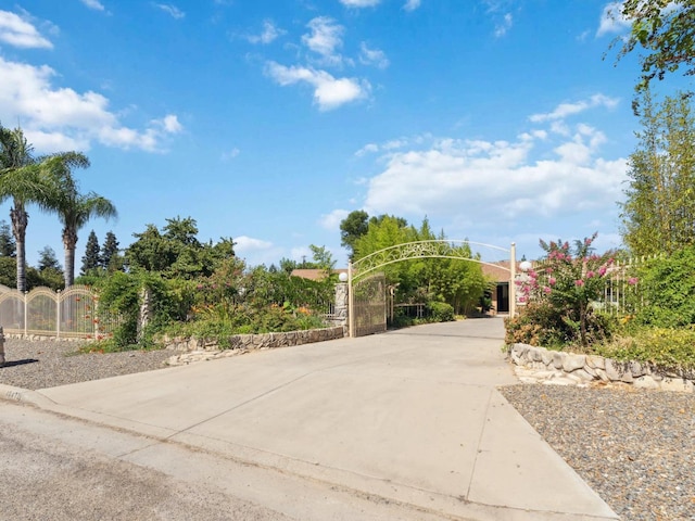 10472 Rolling Hills Dr, Madera, CA 93636 - photo 7
