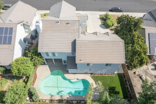 1224 Oak Ave, Clovis, CA 93611 - view from above of property featuring a pool area