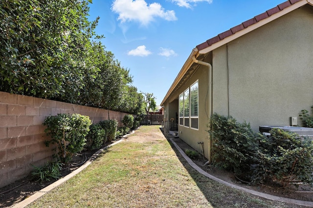 17024 Granite Falls Way, Chowchilla, CA 93610 - view of fenced backyard