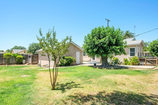 920 W 6th St, Madera, CA 93637 - view of front facade featuring stucco siding