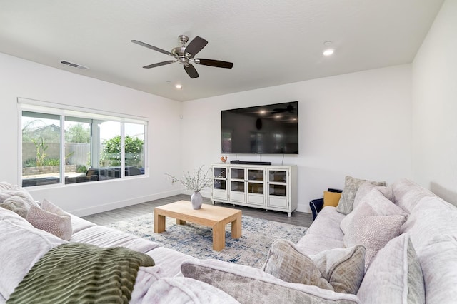 165 Timberline Way S, Madera, CA 93636 - living room featuring a ceiling fan, wood finished floors, and recessed lighting