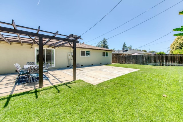447 W Scott Ave, Clovis, CA 93612 - back of property featuring stucco siding, a pergola, and a patio