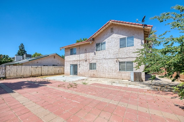 3340 N Dante Ave, Fresno, CA 93722 - rear view of property with a patio and stucco siding