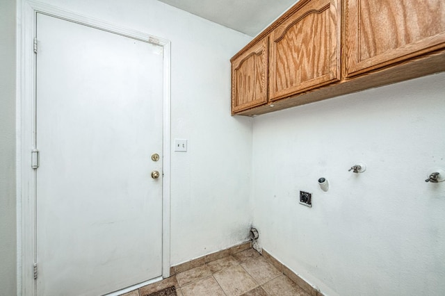 3340 N Dante Ave, Fresno, CA 93722 - laundry room with cabinet space, gas dryer hookup, and electric dryer hookup