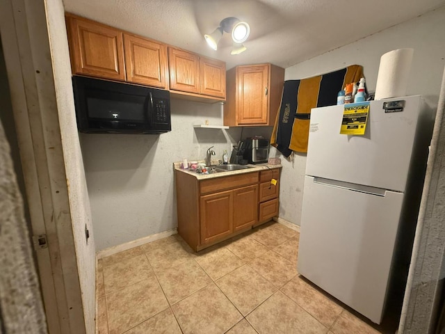 1523 W Cornell Ave, Fresno, CA 93705 - photo 14