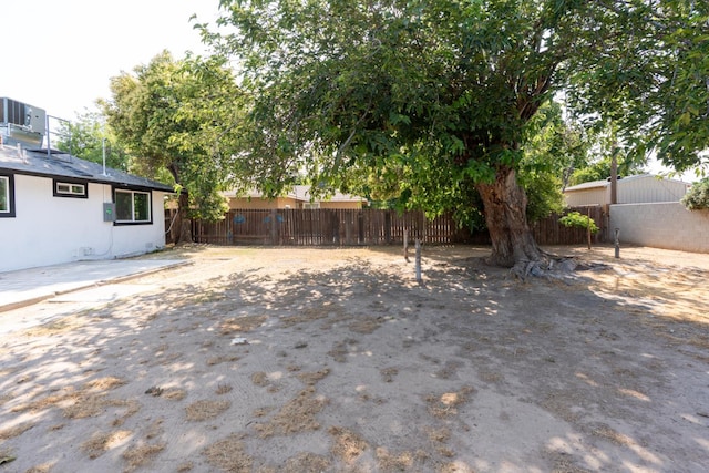 1934 W Pontiac Way, Fresno, CA 93705 - view of fenced yard